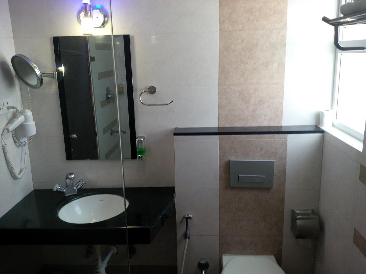 Green Royale Resorts Bodinayakkanur Bagian luar foto