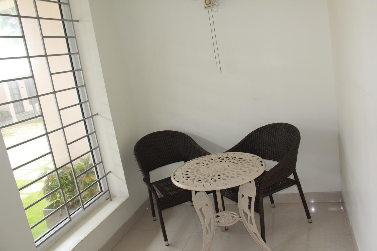 Green Royale Resorts Bodinayakkanur Bagian luar foto